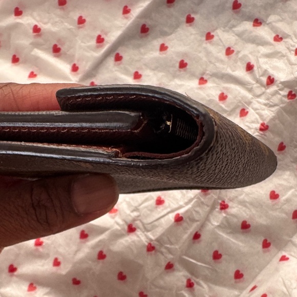 Louis Vuitton Victorine Monogram Wallet - Picture 3 of 9